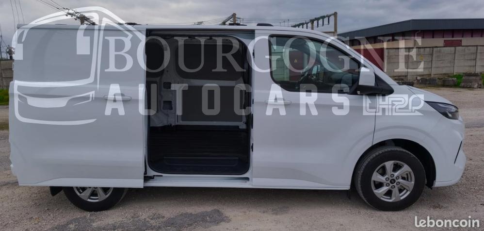 ford-transit-custom-fourgon-280-l1h1-limited-136ch-bvm-image-lh2p-7